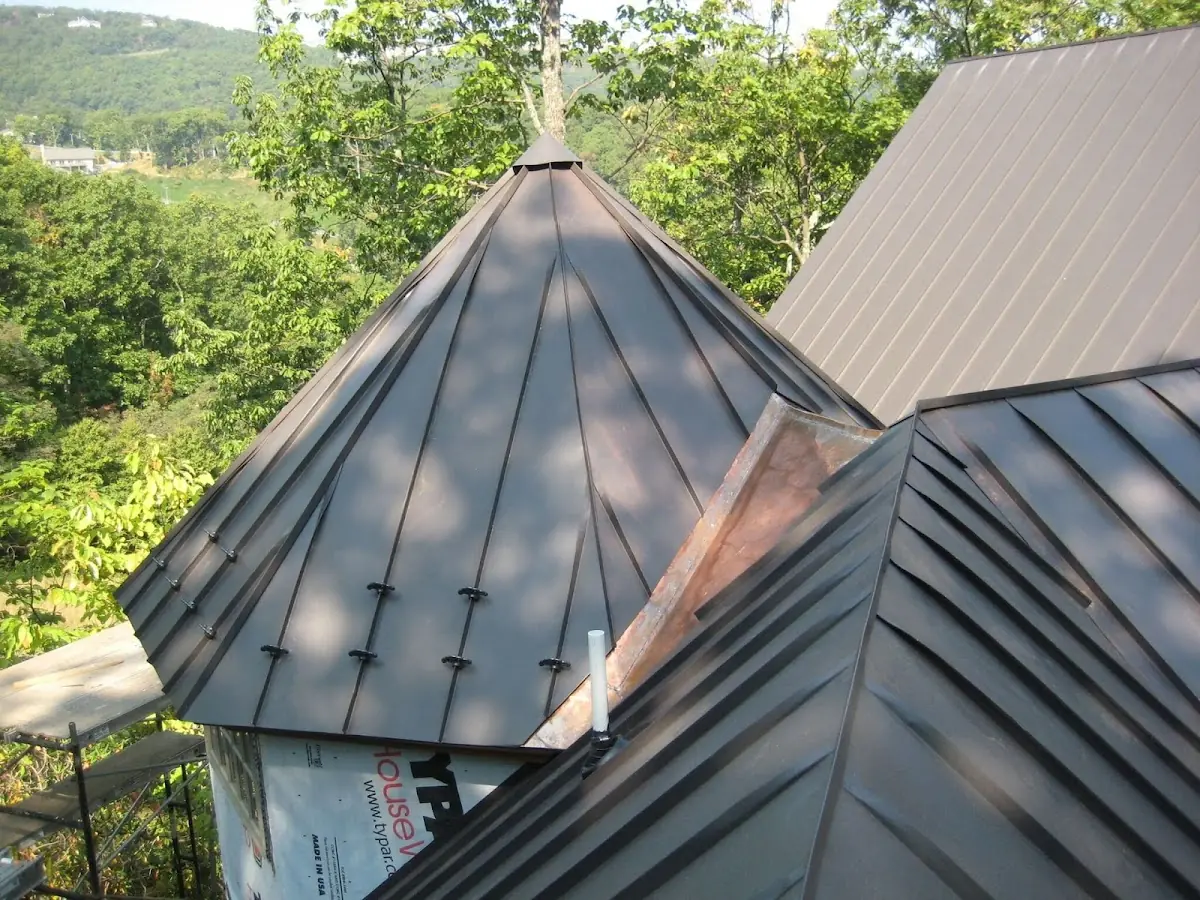 Professional Gutter Cleaning by Craftsman Roofing in Cypress Park